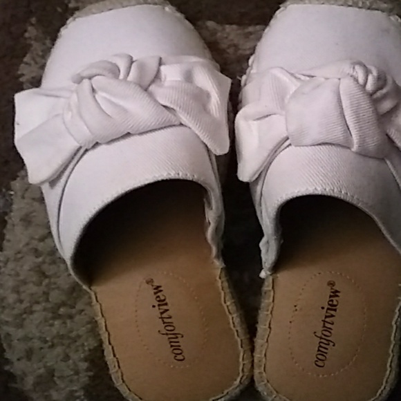 comfort view Shoes - Brand new